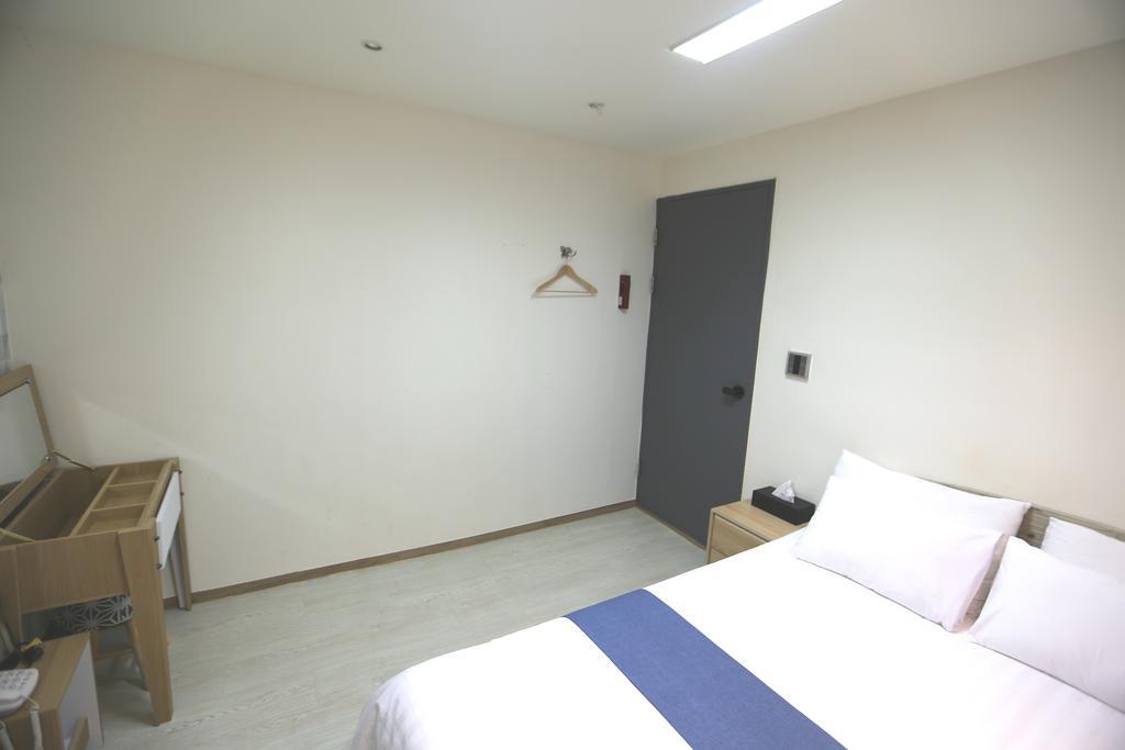 Must Stay Hotel Myeongdong Σεούλ Εξωτερικό φωτογραφία