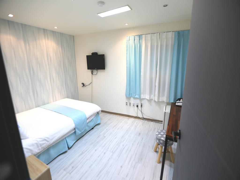 Must Stay Hotel Myeongdong Σεούλ Εξωτερικό φωτογραφία